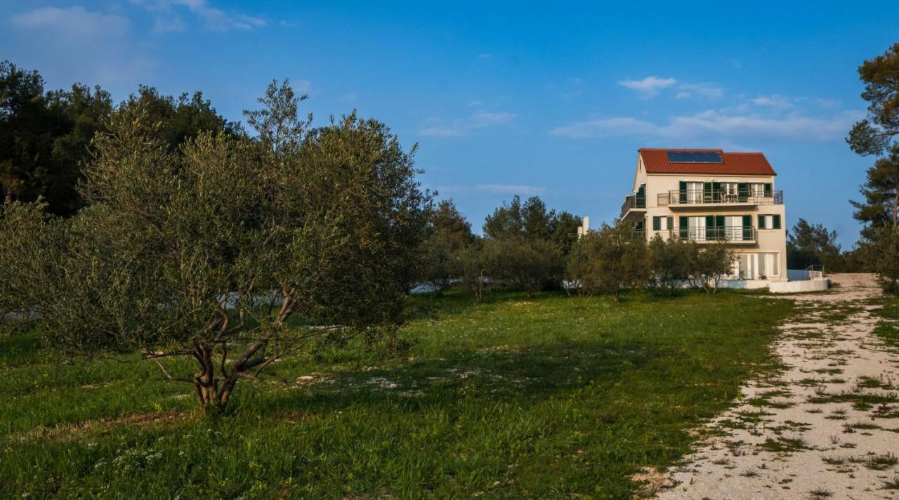 Bijaka Villas&Apartments Милна Екстер'єр фото