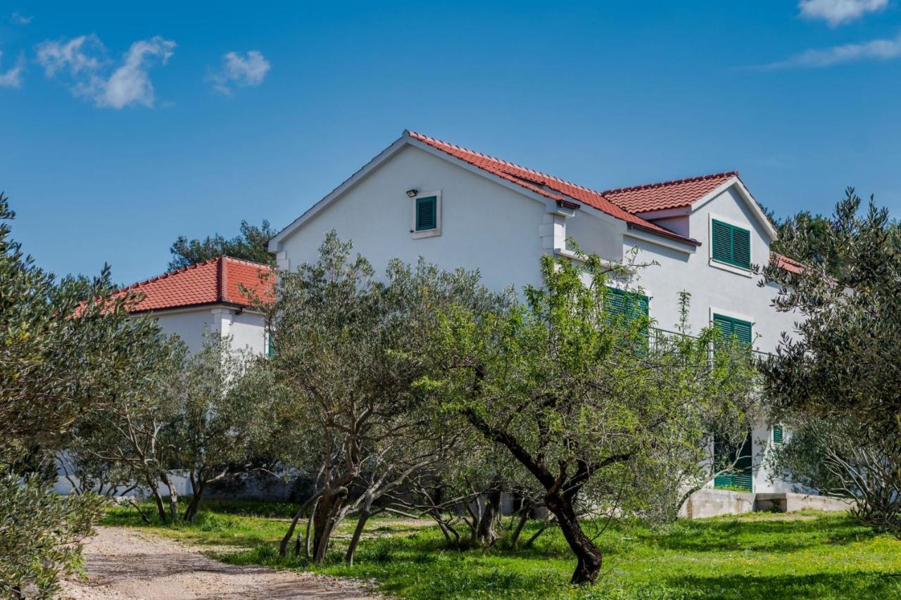 Bijaka Villas&Apartments Милна Екстер'єр фото