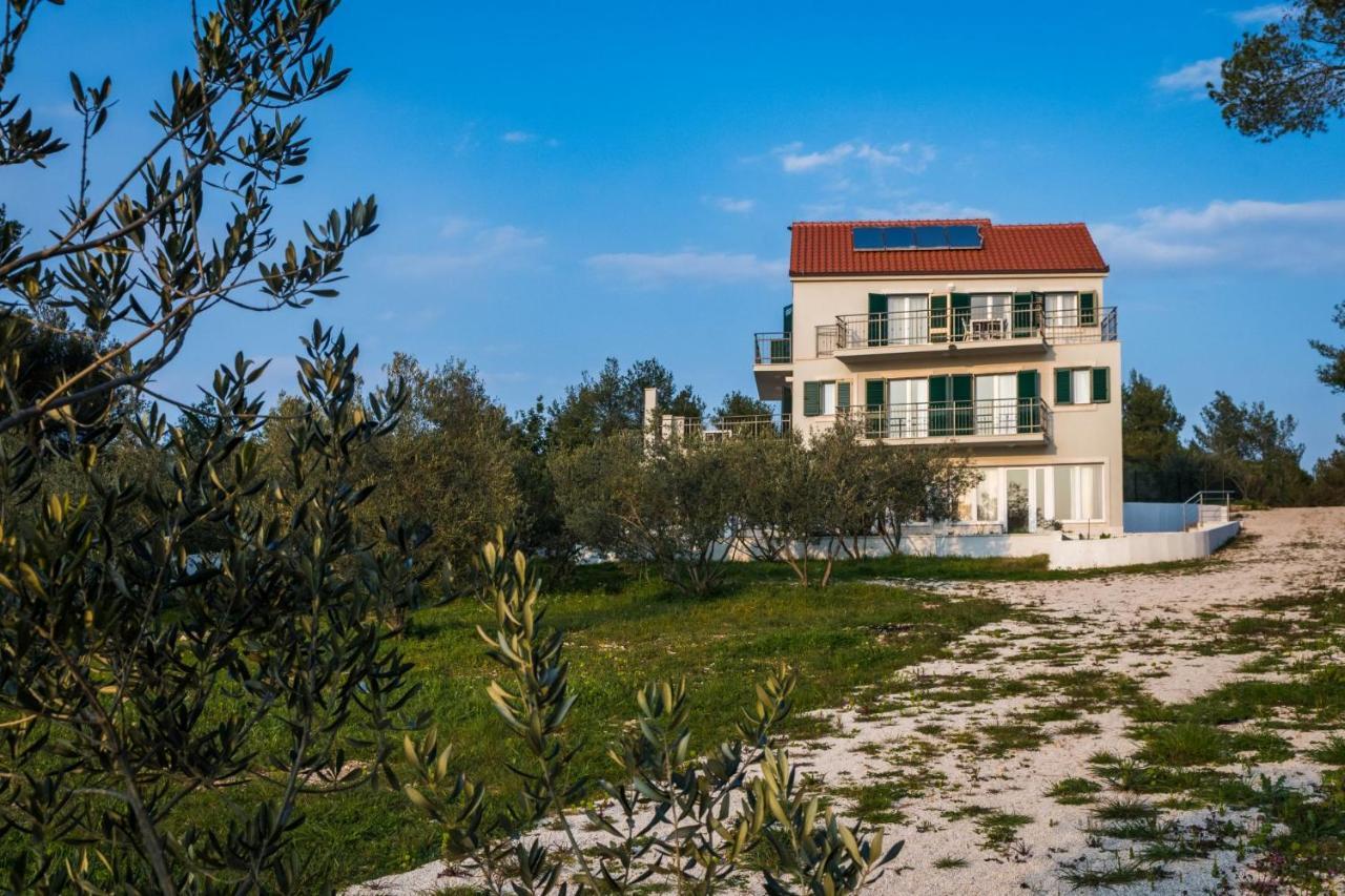 Bijaka Villas&Apartments Милна Екстер'єр фото